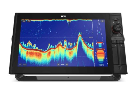 AXIOM2 Pro 16 S, HybridTouch 16" Мультидисплей з High CHIRP конічним ехолотом CPT-S