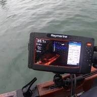 Element 7 HV - 7&quot; екран, ехолот CHIRP, 3D HyperVision, Wi-Fi, GPS, датчик на транець HV-100+ - Element 7 HV - 7" екран, ехолот CHIRP, 3D HyperVision, Wi-Fi, GPS, датчик на транець HV-100+