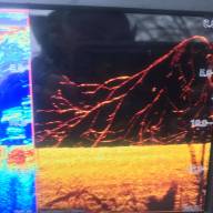 Element 12 HV - 12&quot; екран, ехолот CHIRP, 3D HyperVision, Wi-Fi, GPS, датчик на транець HV-100+ - Element 12 HV - 12" екран, ехолот CHIRP, 3D HyperVision, Wi-Fi, GPS, датчик на транець HV-100+